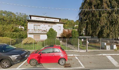 Imagen de Parco Giochi Bambini situado en Lozza, Provincia di Varese