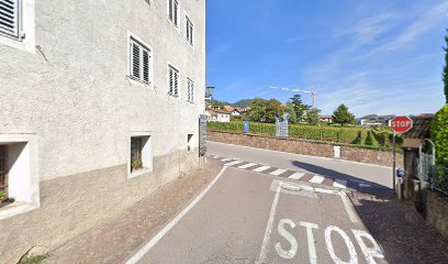 Imagen de campo sportivo situado en Caldaro sulla strada del Vino, Provincia autonoma di Bolzano - Alto Adige